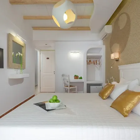 Hotel Adriani Naxos City