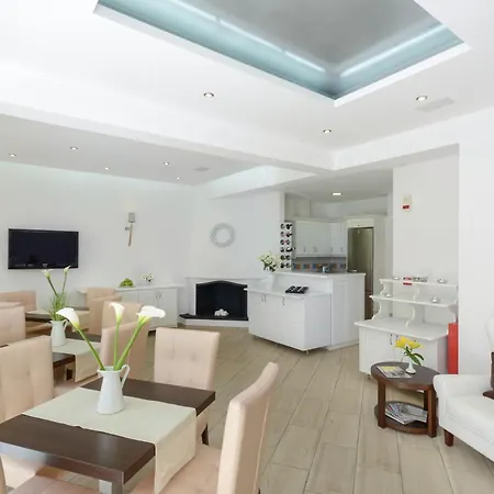 Hotel Adriani 4*