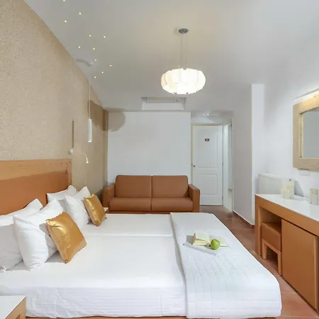 Adriani Hotel 2*